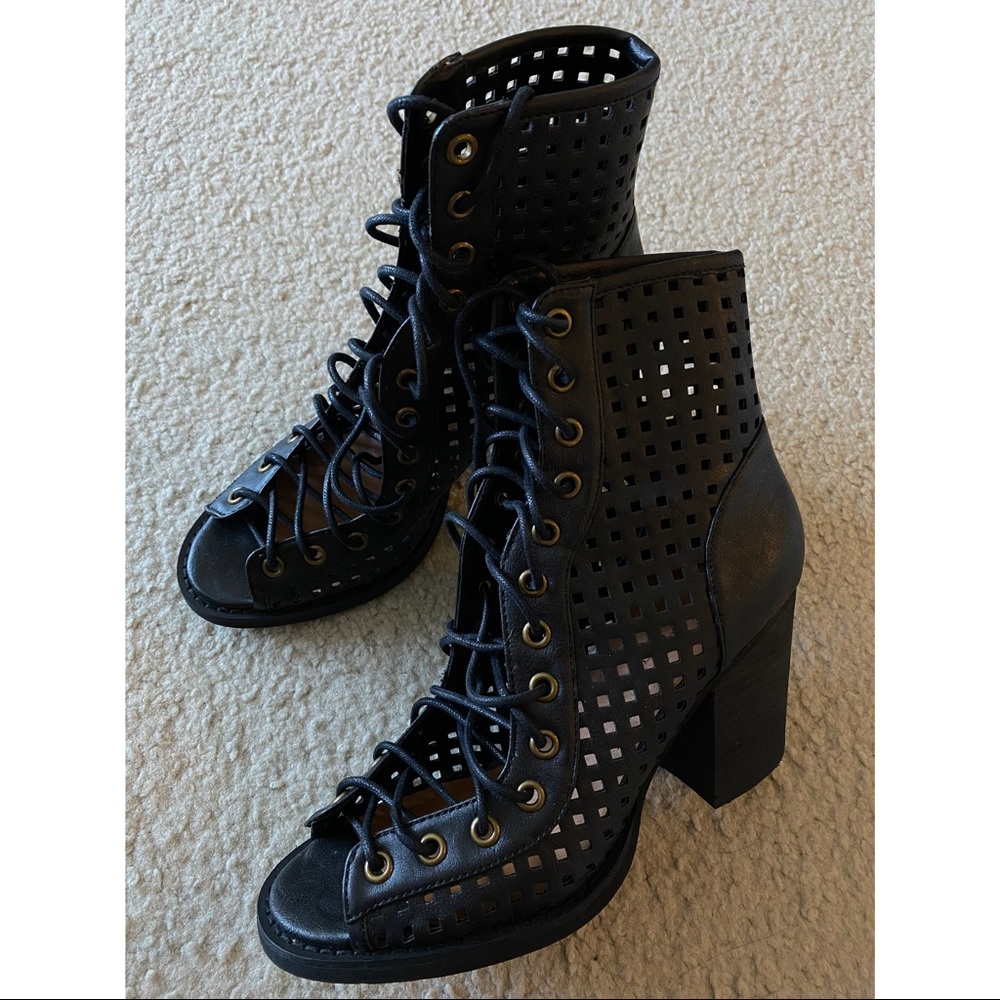 Black Lace up Boots Like New